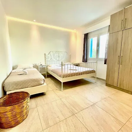 La 3* Mykonos Town